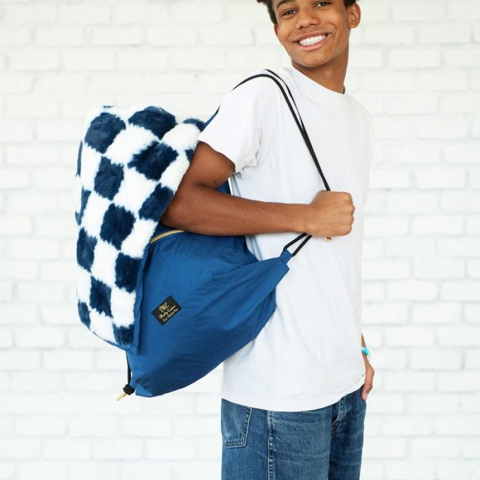 MinkyAnywhereBlanket110.jpg MinkyAnywhereBlanket110.jpg