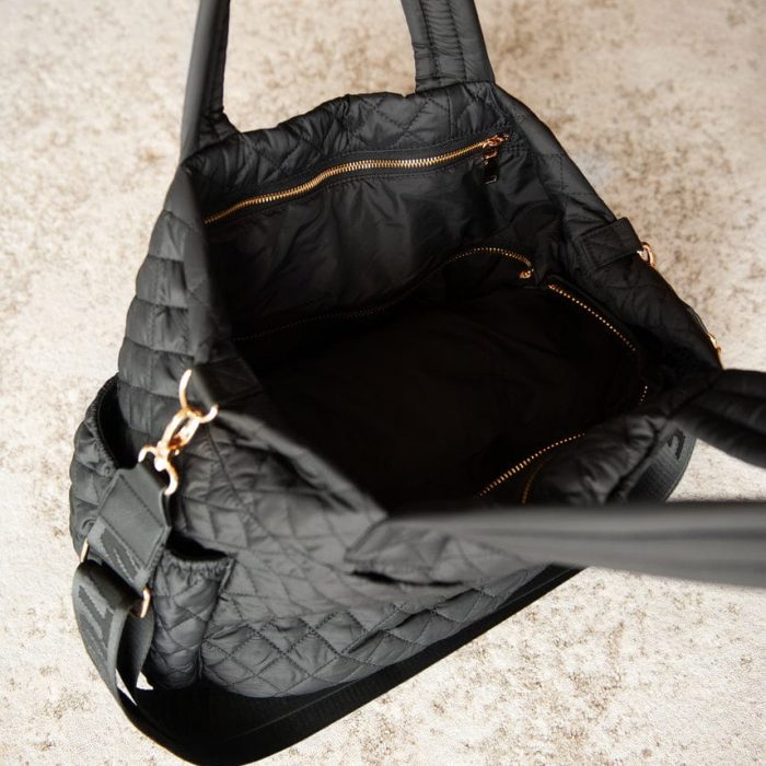 MinkyEverywhereBag017.jpg MinkyEverywhereBag017.jpg