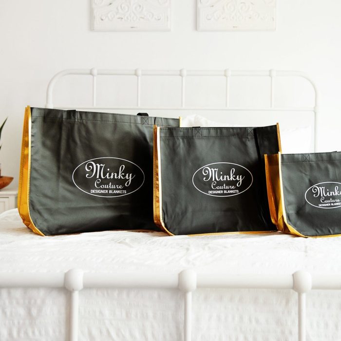 MinkyGiftBag.jpg MinkyGiftBag.jpg