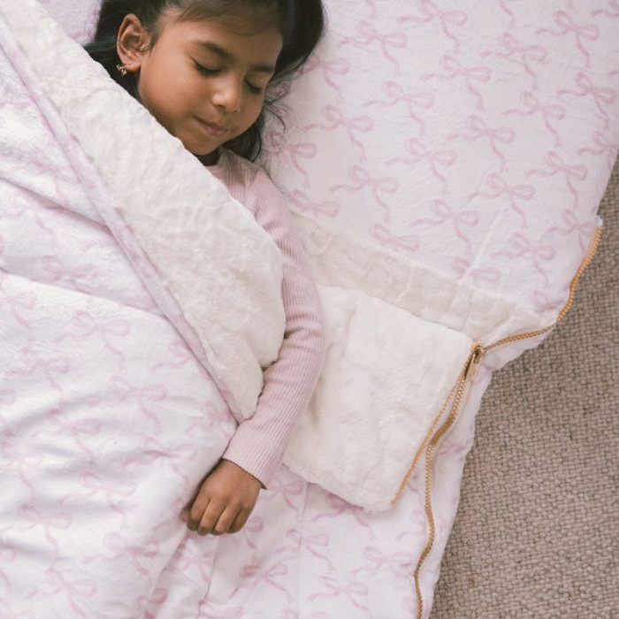 PrettyPinkBowsSleepingBag2.jpg