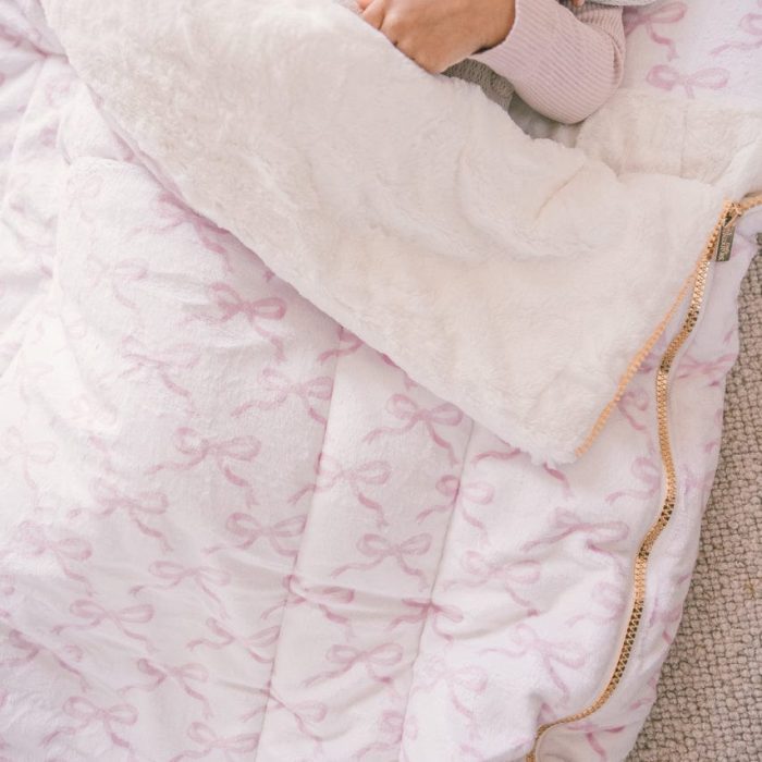 PrettyPinkBowsSleepingBag4.jpg