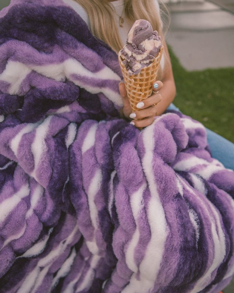 Hugs Swirl Violet Blanket