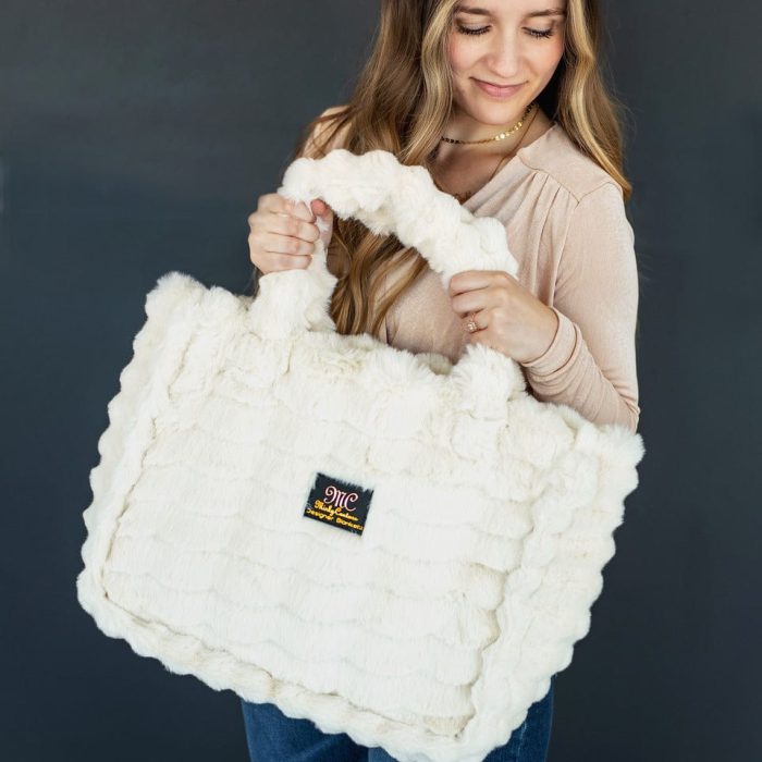 abbl-1_87832440-5c33-47de-98fd-0a28c0ffc386.jpg abbl-1_87832440-5c33-47de-98fd-0a28c0ffc386.jpg