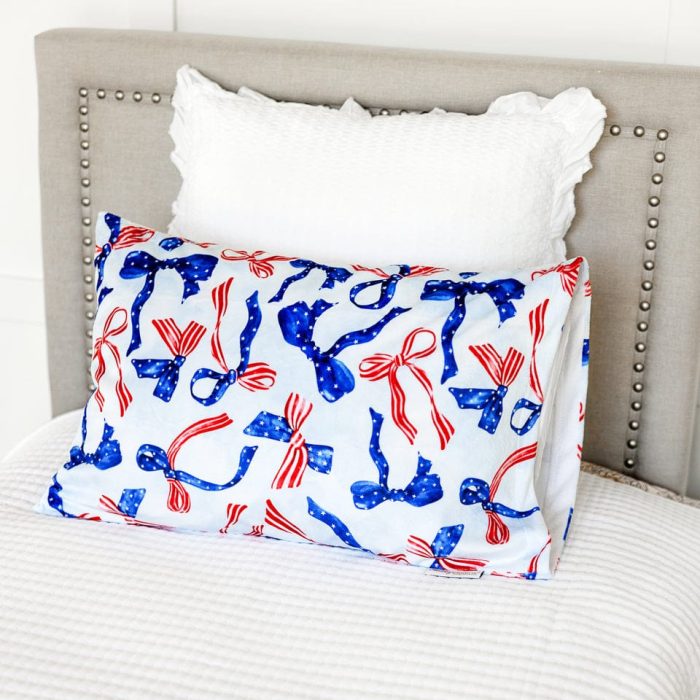 julypillow_-5.jpg julypillow_-5.jpg