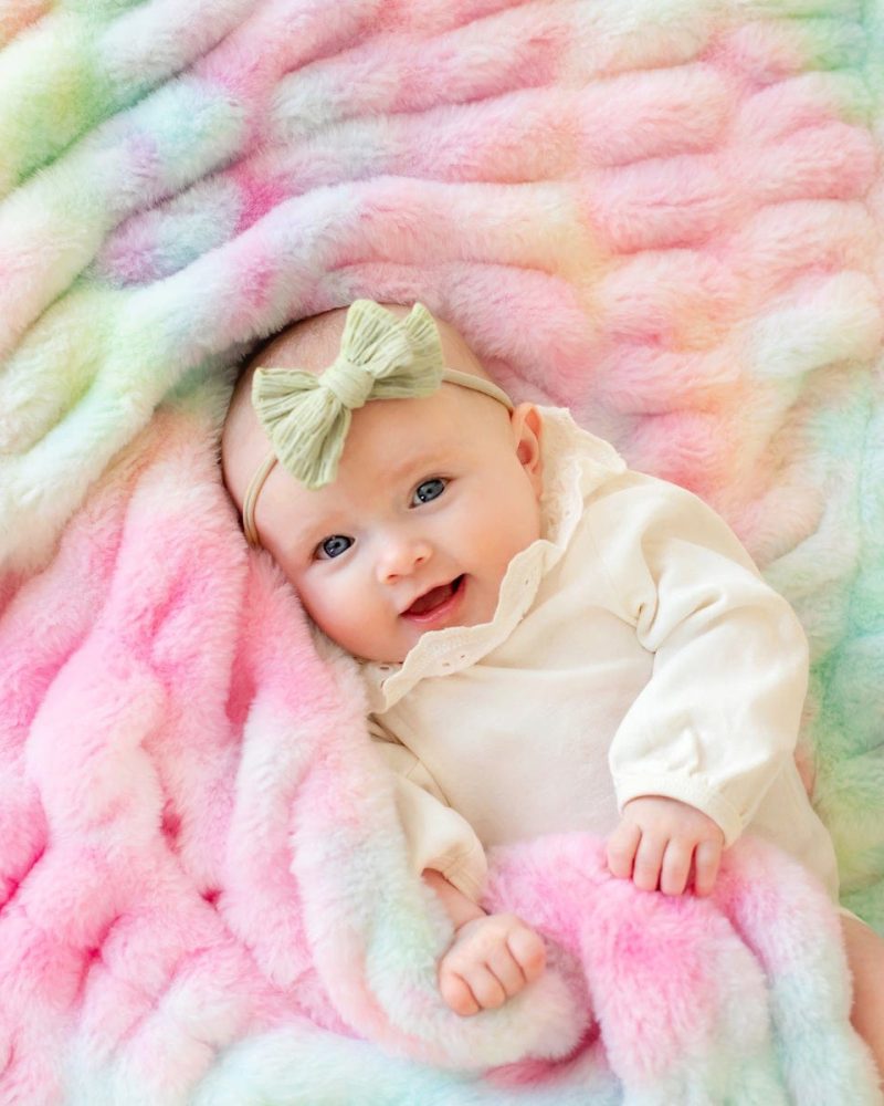 Hugs Tie Dye Pastel Blanket